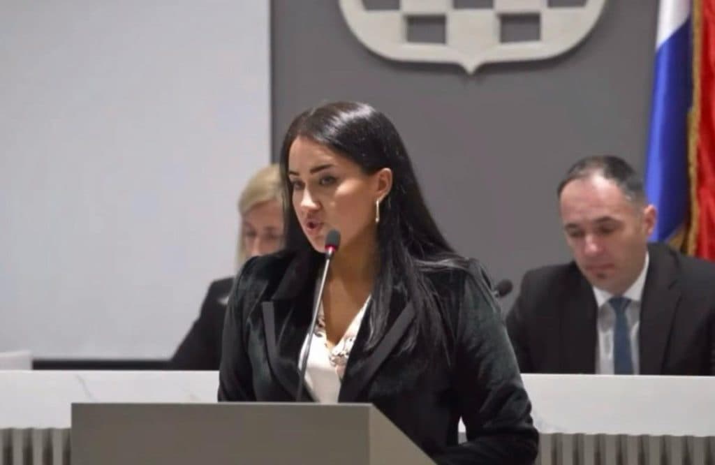 Ilustracija članka: Alarm u Skupštini ŽZH: Zastupnica Antonija Banožić zahtijeva hitnu sjednicu i prisutnost sindikata