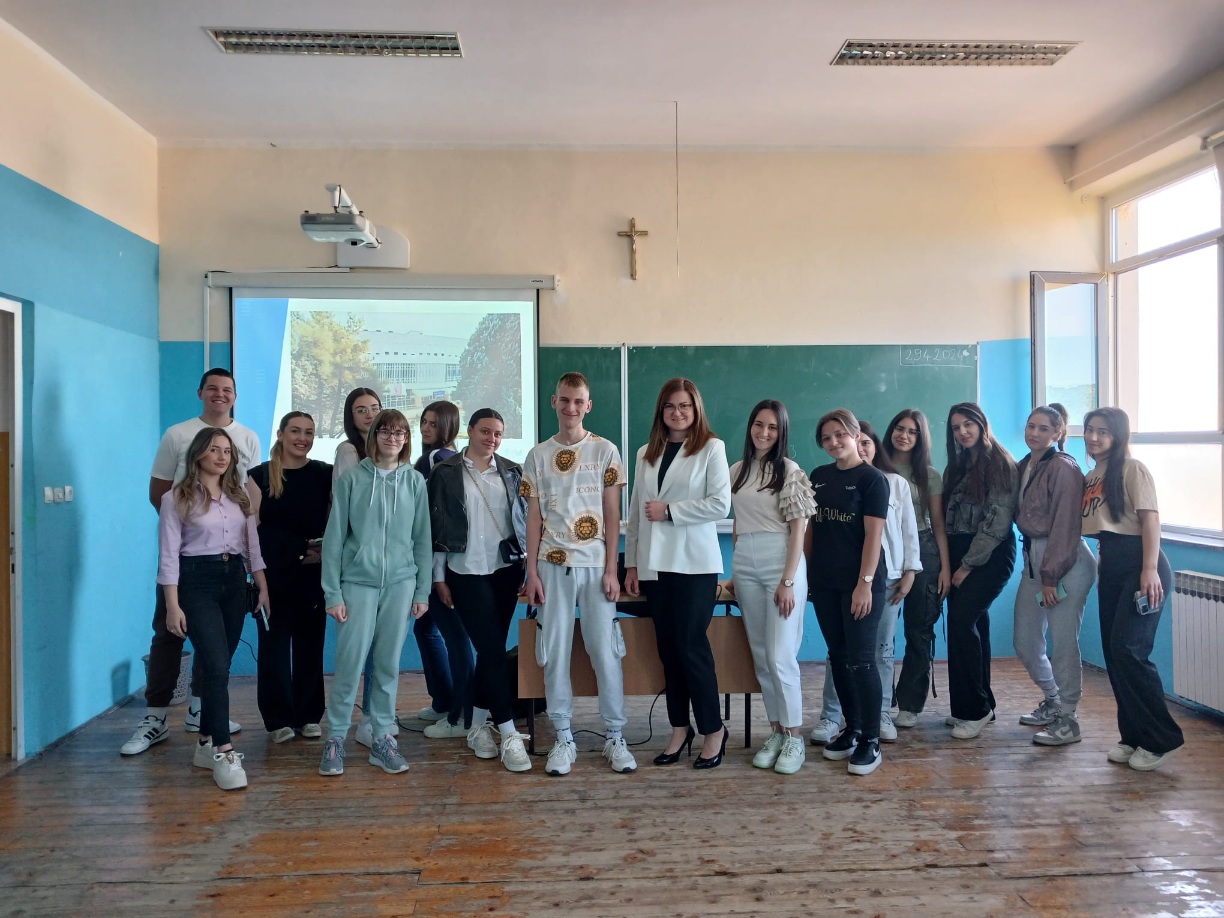 Filozofski fakultet SUM-a predstavio studijske programe u Srednjoj školi A. B. Šimića u Grudama